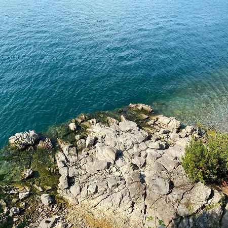 Lägenhet With Big Terrace And Direct Access To The Beach *