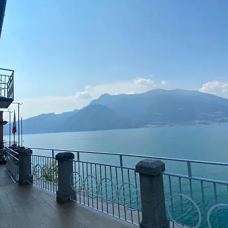 Apartament With Big Terrace And Direct Access To The Beach *