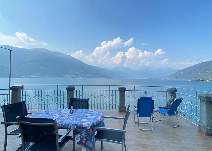 With Big Terrace And Direct Access To The Beach * Варенна